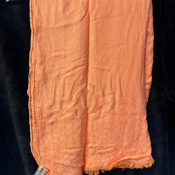 Peach Calvin Klein scarf - Picture 2 of 4